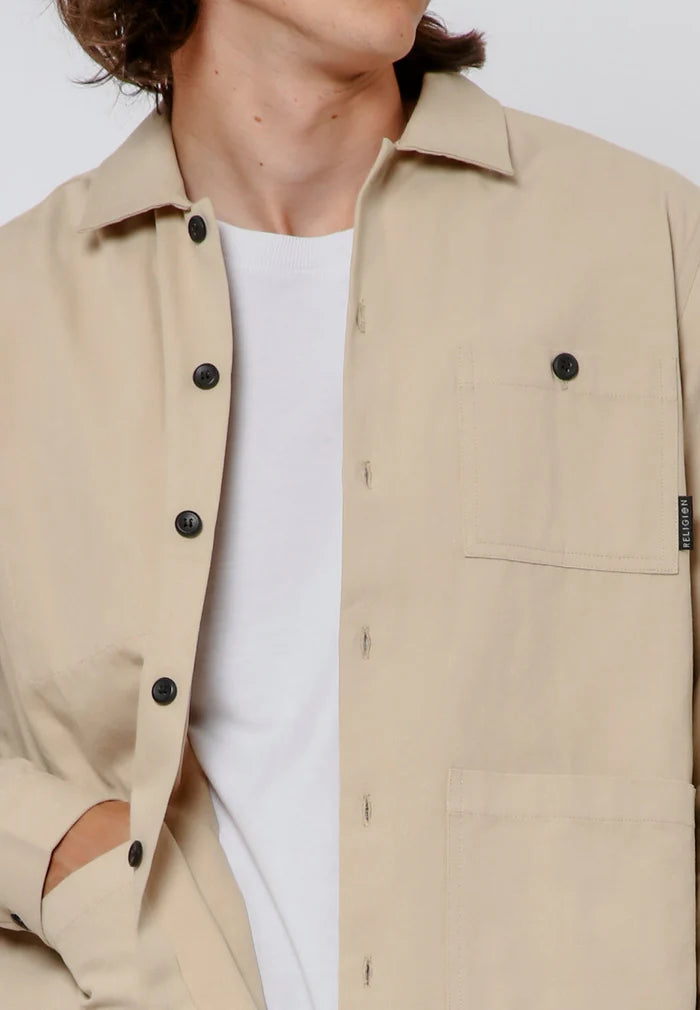 chaqueta fina beige