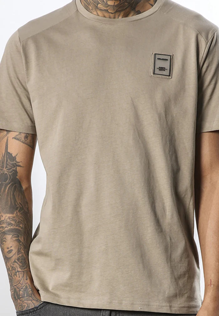 Religion camiseta ENDURANCE T-SHIRT FAWN