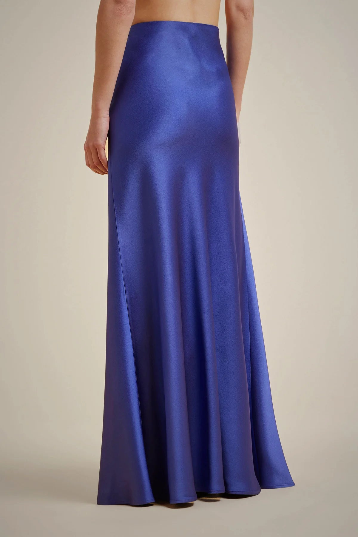 Falda larga seda azul