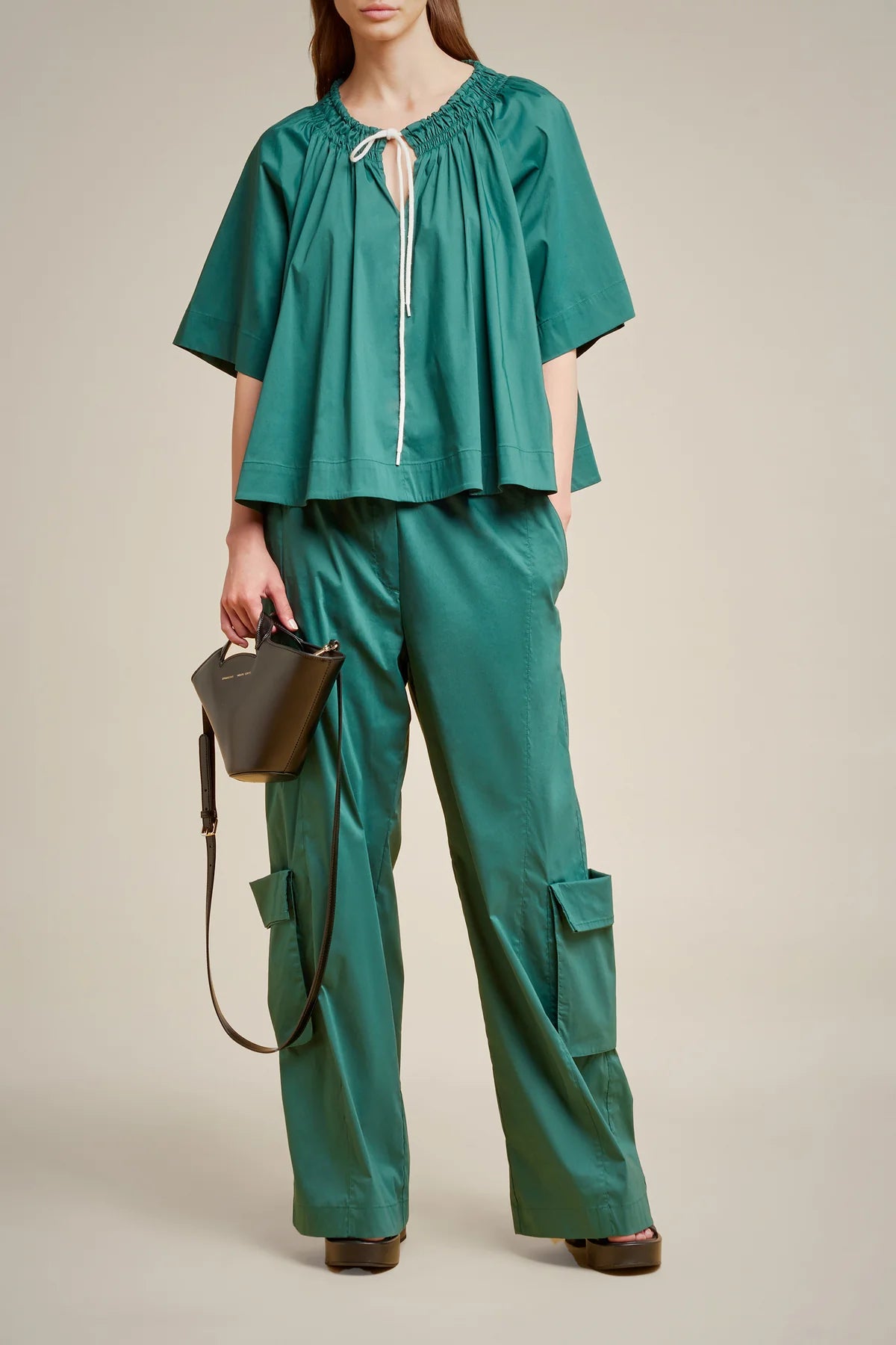 Blusa verde esmeralda