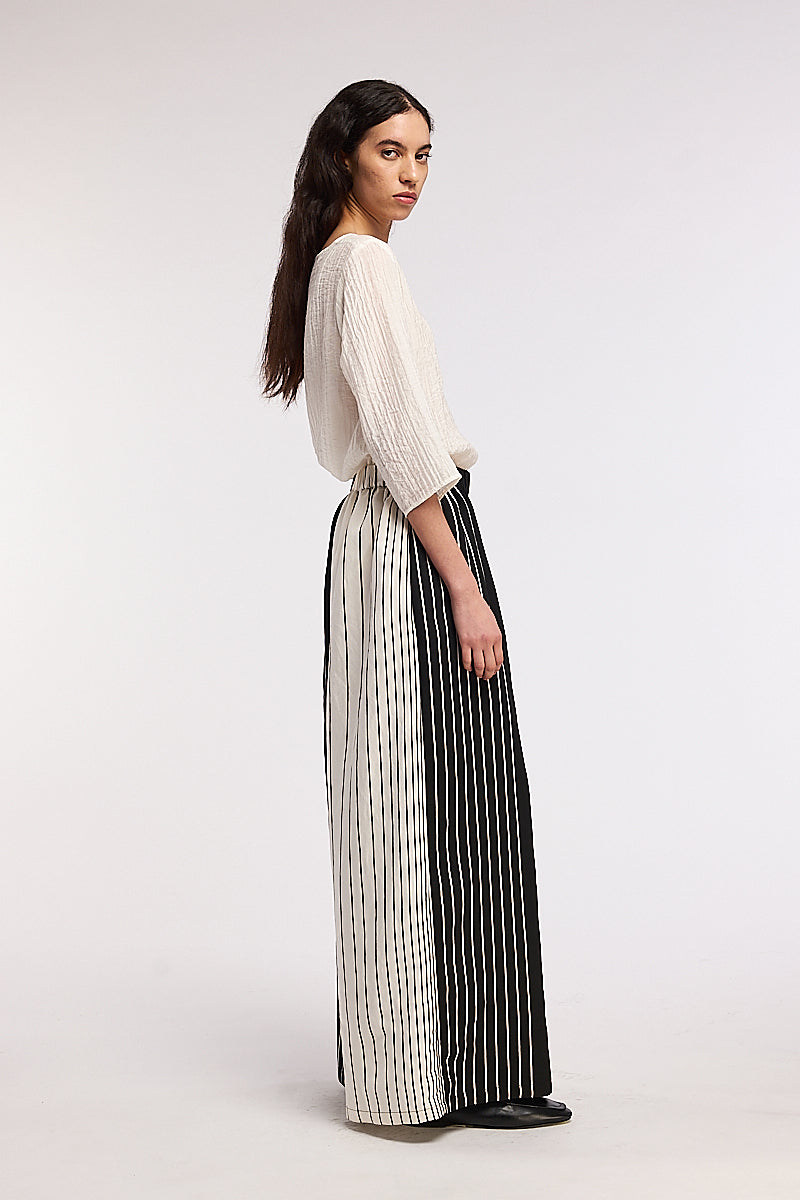 Pantalón de lino rayas negro y blanco