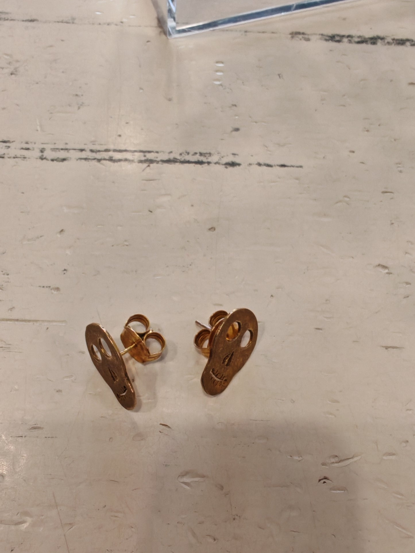 Pendientes mini calaveras