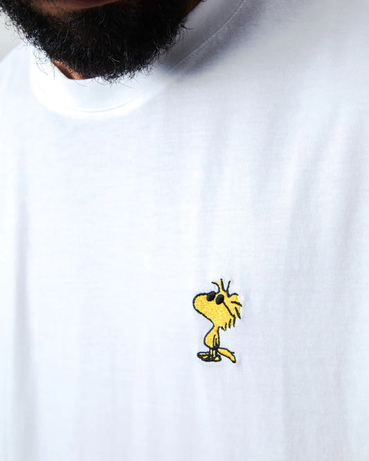 Camiseta Peanuts Sunny Woodstock Blanca