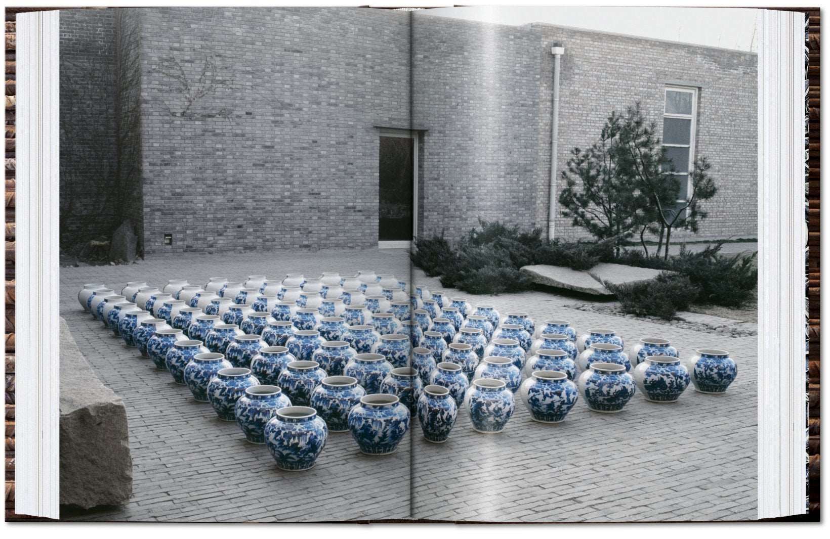Ai Weiwei. 40th Anniversary Edition DEIMOTIV