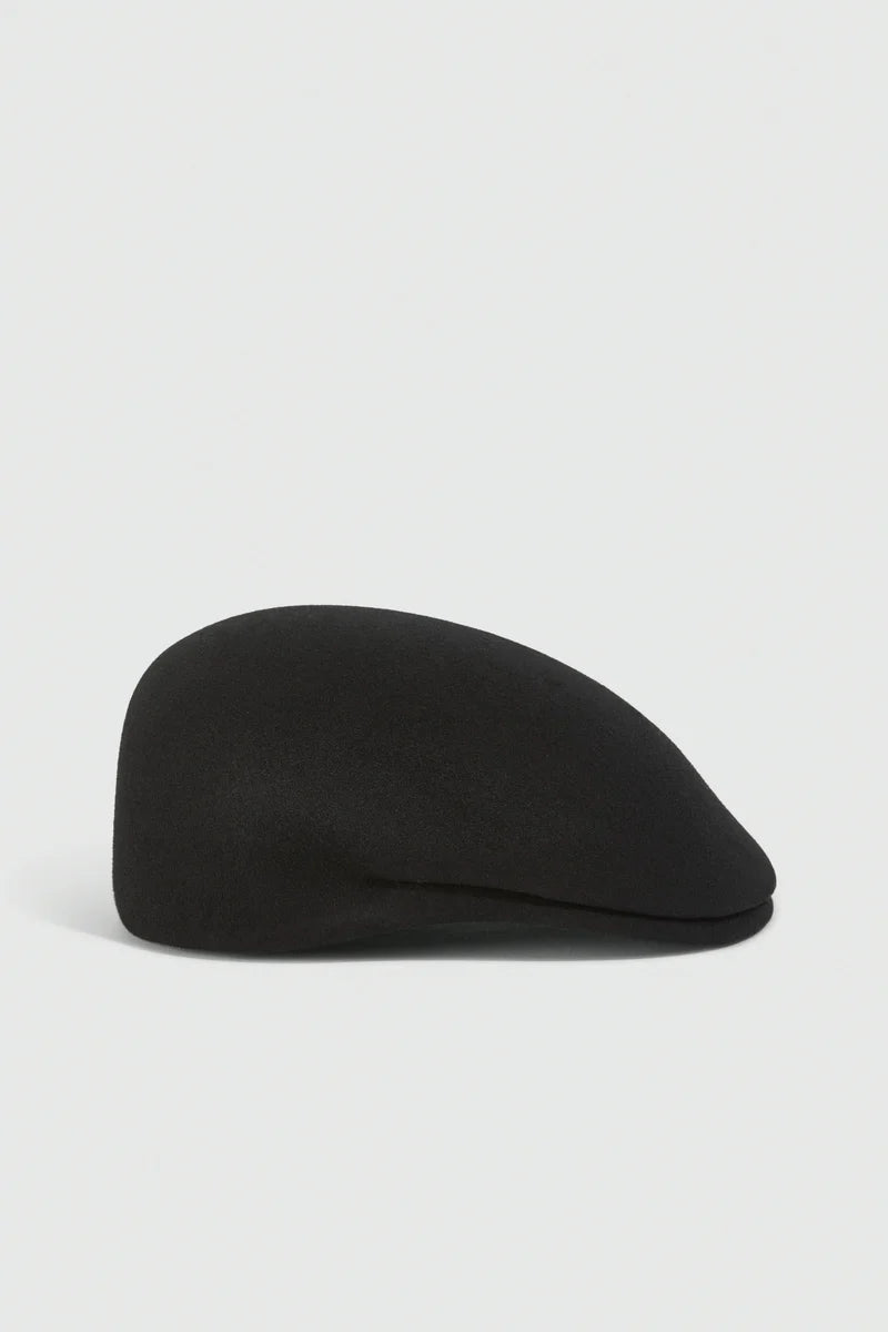 LIVIANA CONTI FLAT CAP GLORIA