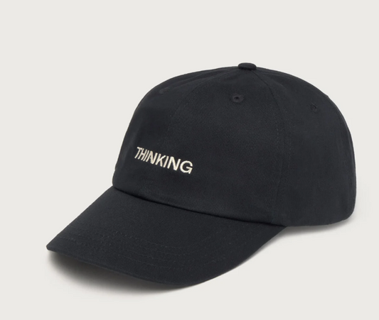 Gorra negra bordada Thinking Chris unisex