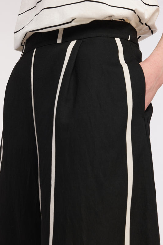 PANTALONES ANCHOS ACAMPANADOS